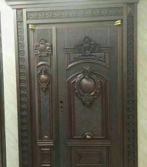 铝艺大门厂家为七彩星城客户安装了铝艺防盗门(图1) 铝艺大门厂家为七彩星城客户安装了铝艺防盗门(图1)