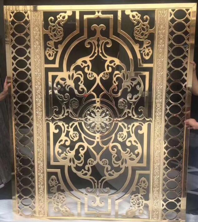 南京市民选择安装铜屏风隔断也是有多种作用的(图1) 南京市民选择安装铜屏风隔断也是有多种作用的(图1)