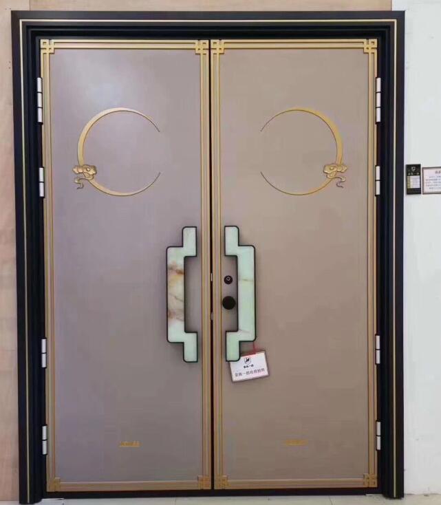 铸铝门的颜色和款式都可以进行个性化定制(图1) 铸铝门的颜色和款式都可以进行个性化定制(图1)