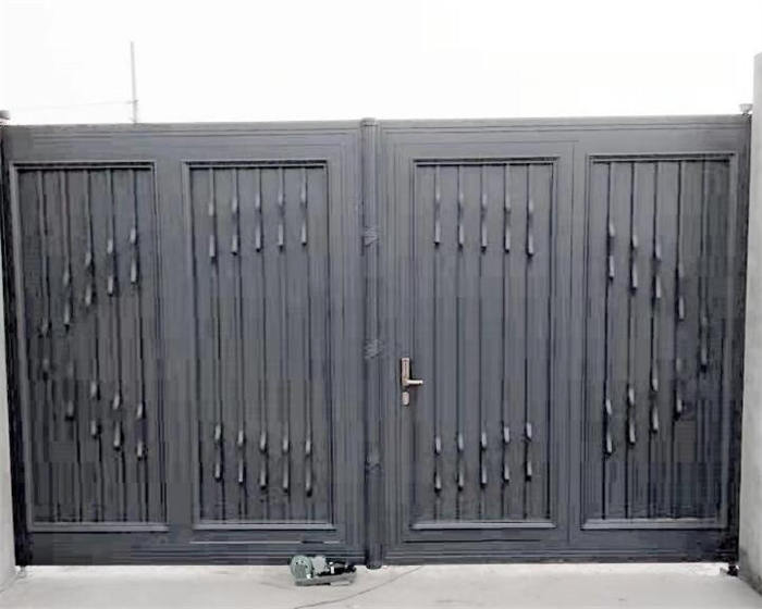 中式庭院大门(图1) 中式庭院大门(图1)